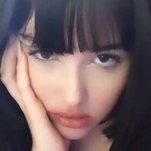 Meet your Posher, Jasmin